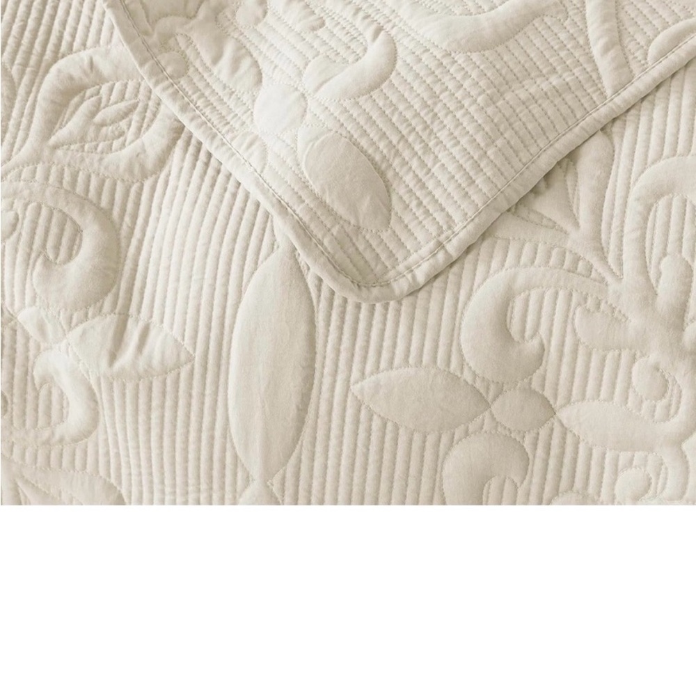 NWT Anthro White Cream Boho Jacquard Retro Queen / King Bedding Quilt & Sham Set